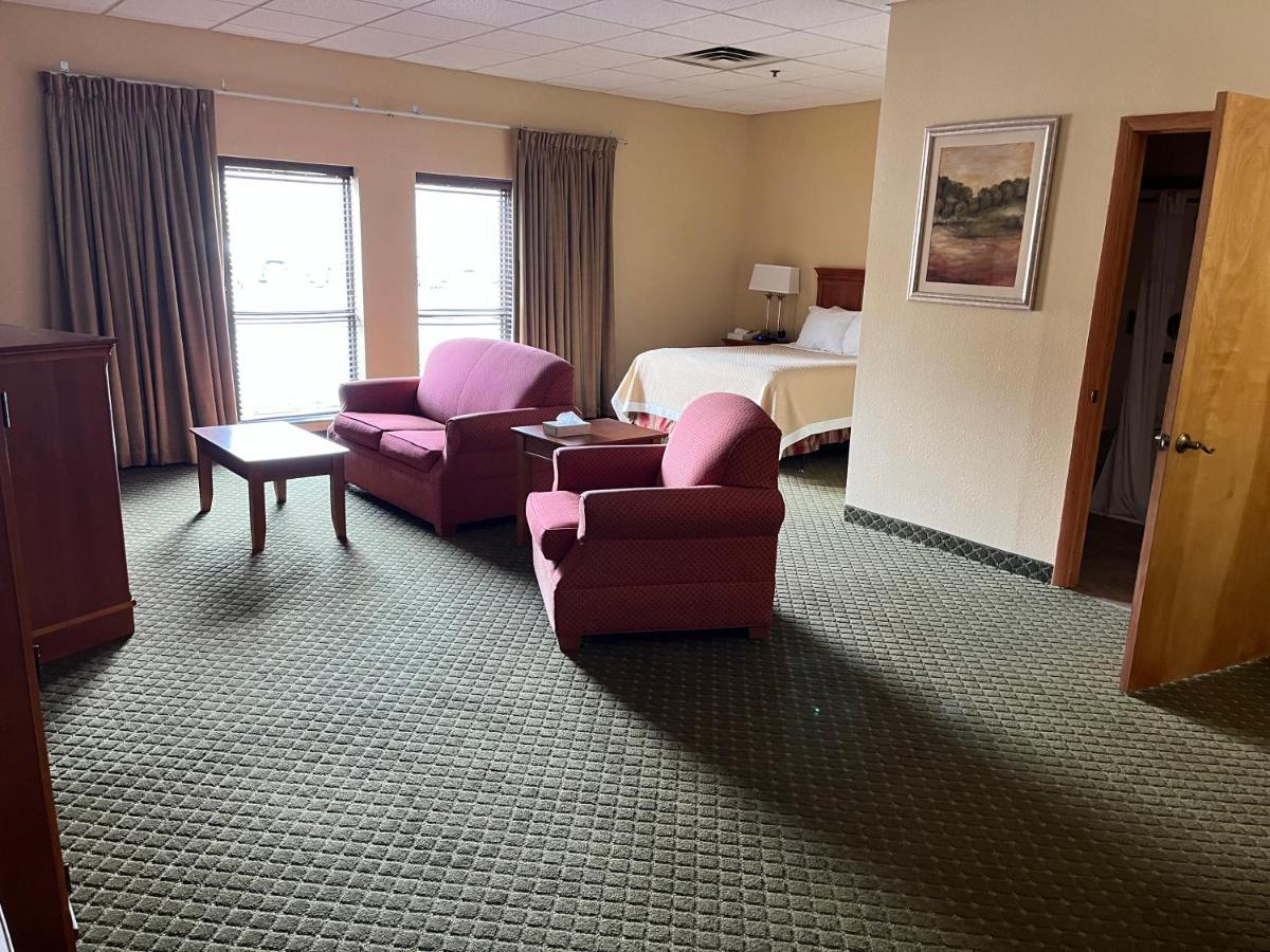 Days Inn & Suites By Wyndham Sutton Flatwoods Zewnętrze zdjęcie